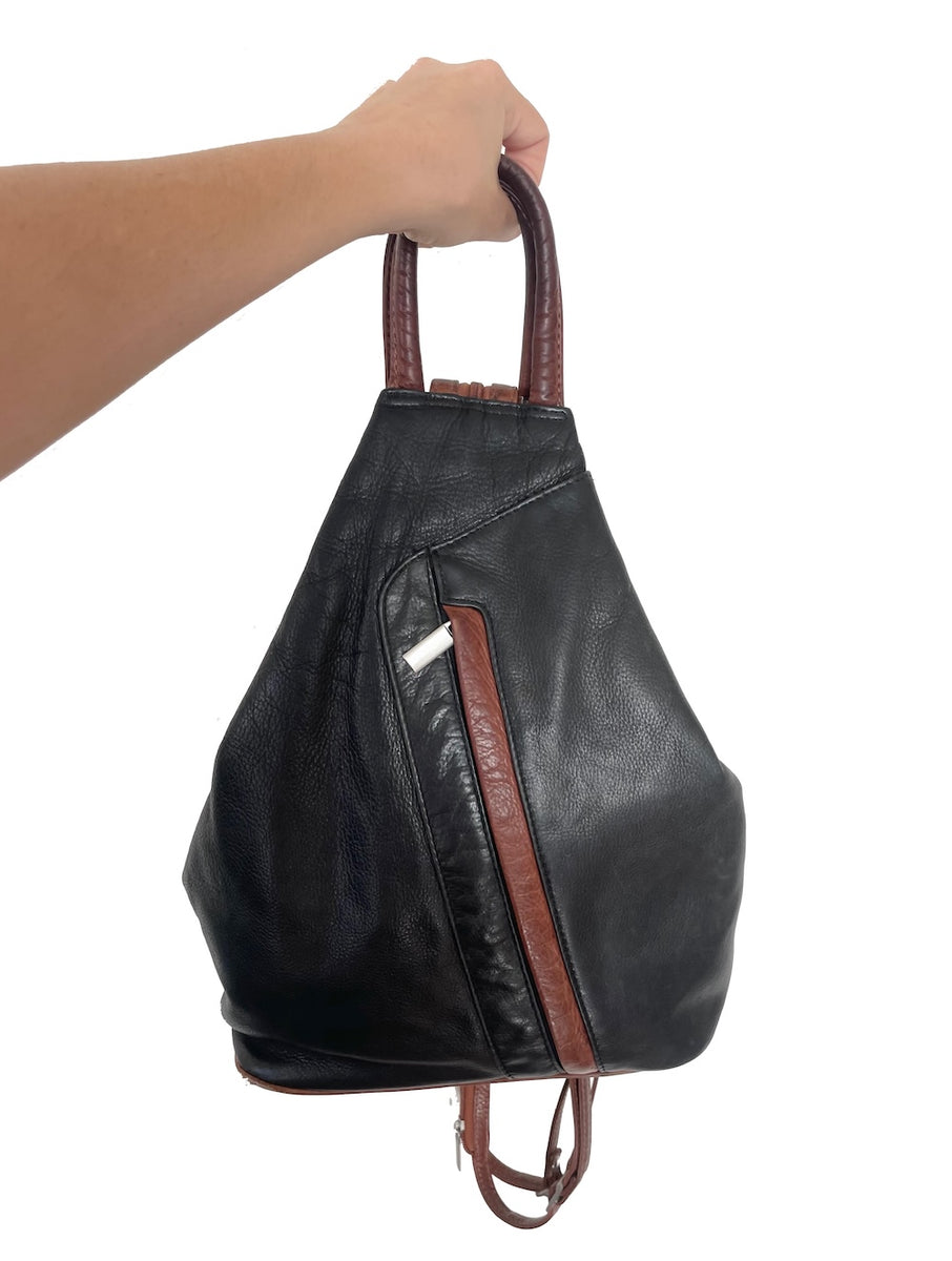90s leather backpack Vintage 90's Rucksack Vintage 90s brown leather backpack.