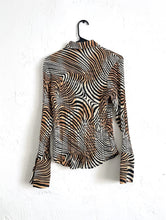 Load image into Gallery viewer, Vintage Y2K Trippy Striped Print Bell Sleeve Print Button Down Top