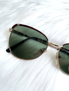 Vintage Round Black and Red Marbled Sunglasses