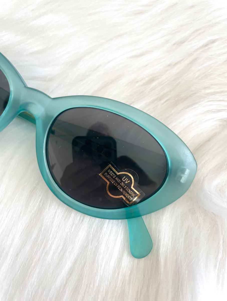 Vintage 90s Retro Translucent Teal Cat Eye Sunglasses  display picture 2