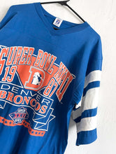Load image into Gallery viewer, Vintage 80s Denver Broncos Blue and White Striped Sleeve Super Bowl Tee