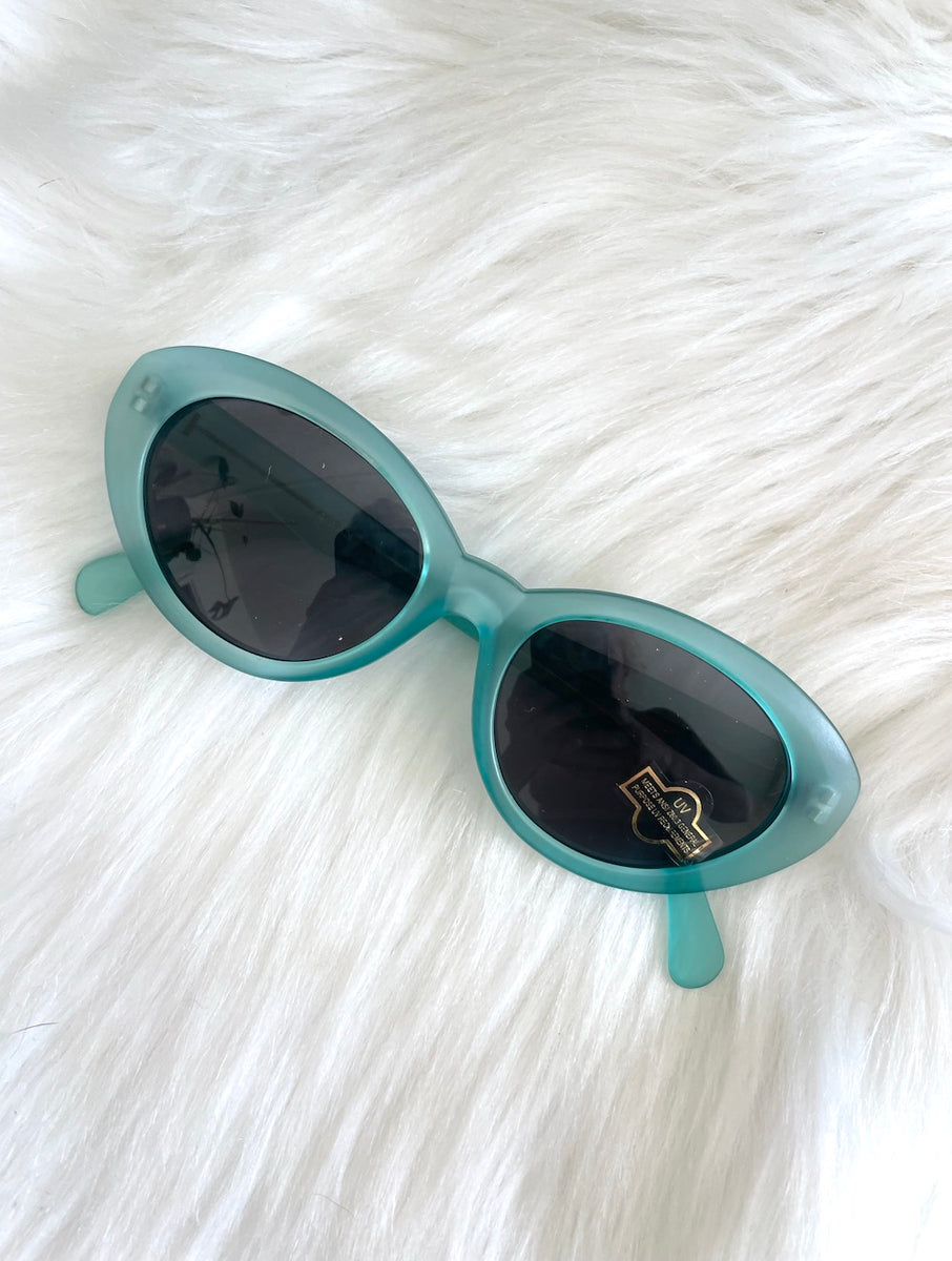 Vintage 90s Retro Translucent Teal Cat Eye Sunglasses  display picture 1