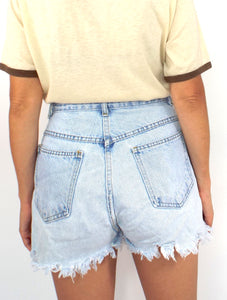 Vintage 90s Light Wash High-Waist Cut-Off Shorts -- Size 29