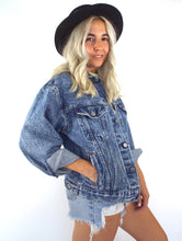 Load image into Gallery viewer, Vintage 90s Faded Dark Wash Levi's Denim Jacket