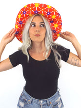 Load image into Gallery viewer, Vintage 70s Red Retro Floral Print Floppy Hat