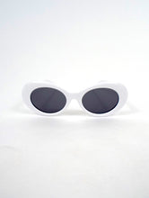 Load image into Gallery viewer, Grunge Goddess White Round Sunglasses