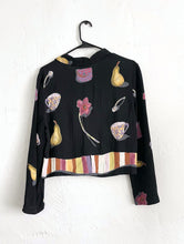 Load image into Gallery viewer, Vintage 90s Printed Cropped Button Down