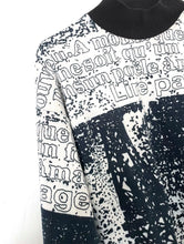 Load image into Gallery viewer, Vintage 80s Abstract Black and White French Velcro Sweatshirt
