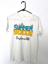 Load image into Gallery viewer, Daytona '86 Vintage Summer Vacation Tee