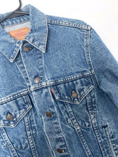 Load image into Gallery viewer, Vintage 80s Medium Wash Levi's Denim Jacket