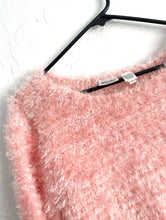 Load image into Gallery viewer, Vintage Y2K Baby Pink Fuzzy Cropped Sweater