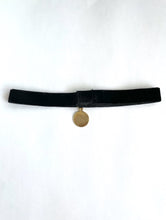 Load image into Gallery viewer, Vintage 90s Black Velvet Yin Yang Choker