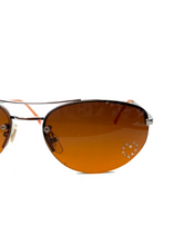 Load image into Gallery viewer, Vintage Y2K Brown Ombre Rhinestone Heart Aviator Sunglasses