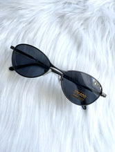 Load image into Gallery viewer, Vintage Y2k Round Dark Silver Sunglasses