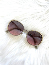 Load image into Gallery viewer, Vintage Smokey Lense Round Metal Winged Sunglasses