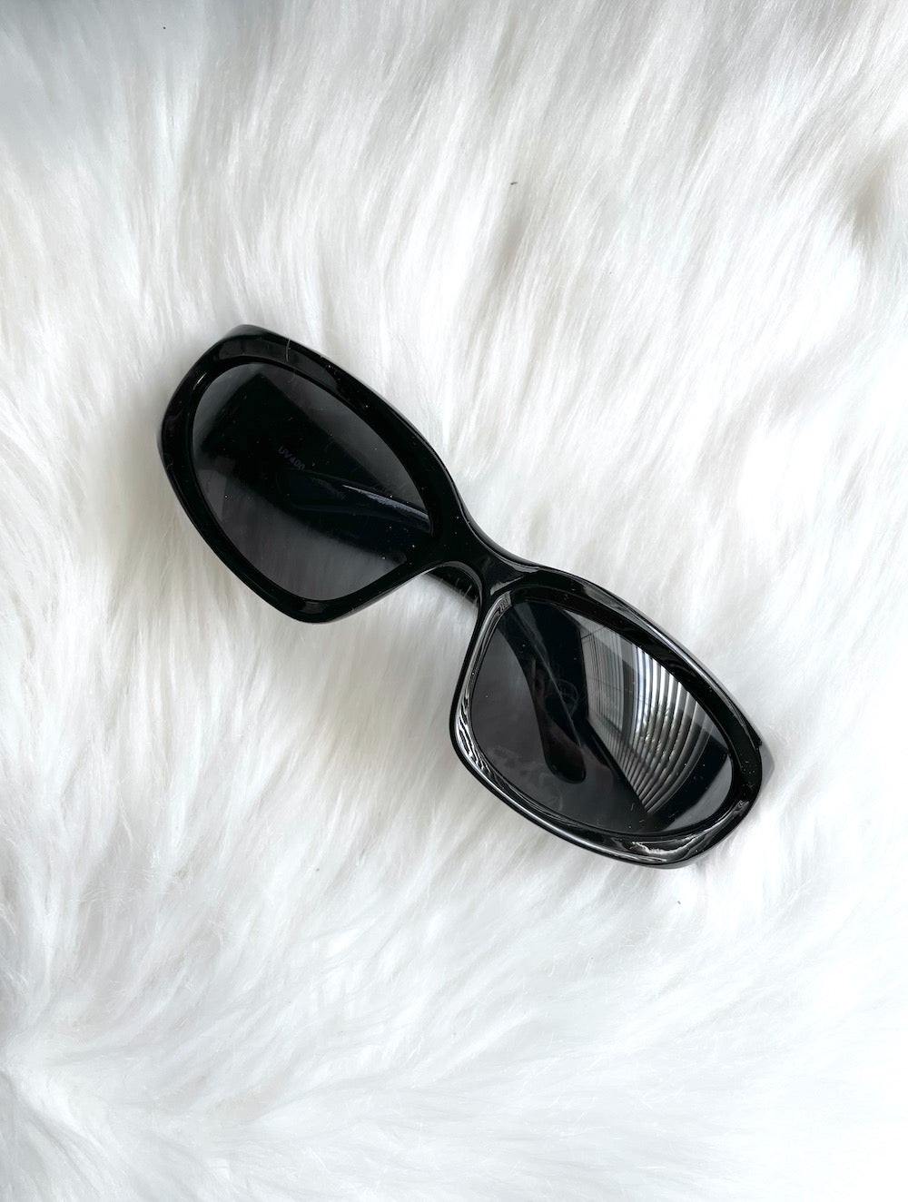 Black Y2K Style Wraparound Sunglasses