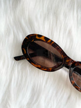 Load image into Gallery viewer, Skinny Oval Tortoiseshell Sunglasses