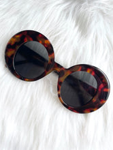 Load image into Gallery viewer, Twiggy Large Round Tortoiseshell Sunglasses Retro Mod 60s Oversized