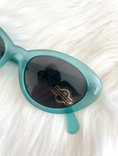 Load image into Gallery viewer, Vintage 90s Retro Translucent Teal Cat Eye Sunglasses