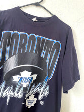 Load image into Gallery viewer, Vintage 90s Toronto Maple Leafs Puck Tee