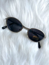 Load image into Gallery viewer, Vintage 90s Retro Dark Silver Metal Sunglasses