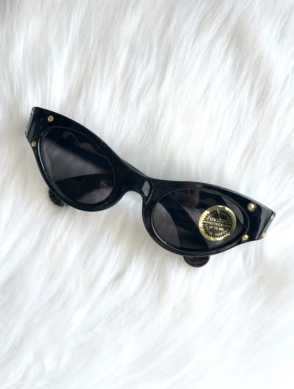 Vintage Gold Stud Black Cat-Eye Sunglasses