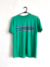 Load image into Gallery viewer, Vintage Green Hawaii Surf Design Tee