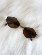 Load image into Gallery viewer, Brown and Gold Diamond Metal Sunglasses 90s hip hop retro