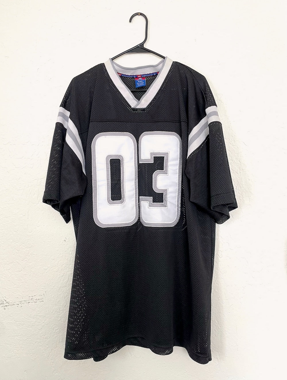 Vintage Y2K Oversized Black and Silver Mesh Jersey – Total