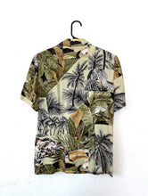 Load image into Gallery viewer, Vintage 70s Safari Print Button Down Top Tropical Blouse Crop Top