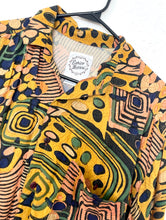 Load image into Gallery viewer, Vintage 80s High Low Printed Button Down Top Retro tropigoth Summer