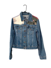 Load image into Gallery viewer, Vintage 90s Patchwork Design Medium Wash Denim Jacket Y2k