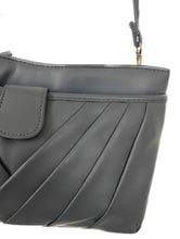 Load image into Gallery viewer, Vintage 80s Faux Leather Grey Shoulder Purse Crossbody Retro