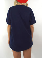Load image into Gallery viewer, Vintage 90s Navy Blue Oversized New York Yankees Tee