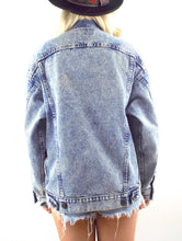 Load image into Gallery viewer, Vintage 90s Boxy Oversized Acid Wash Levi&#39;s Denim Jacket