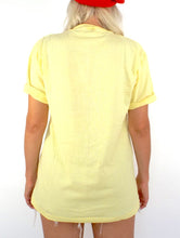 Load image into Gallery viewer, Vintage 70s Pale Yellow Queen Tee