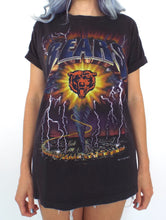 Load image into Gallery viewer, Vintage 90s Chicago Bears Lightning Tee