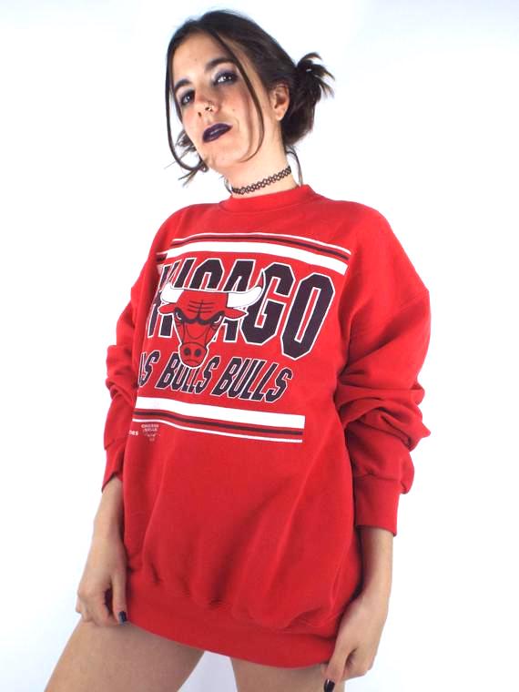 Vintage 90s Oversized Chicago Bulls Red Logo Sweatshirt – Total Recall  Vintage