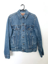 Load image into Gallery viewer, Vintage 80s Medium Wash Levi&#39;s Denim Jacket