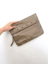 Load image into Gallery viewer, Vintage 80s Studded Taupe Faux Leather Clutch