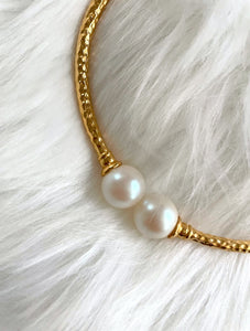 Vintage 80s Faux Pearl and Gold Choker