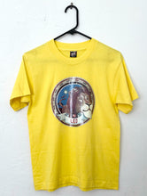 Load image into Gallery viewer, Vintage 70s Yellow Glittery Leo Zodiac Sign Tee