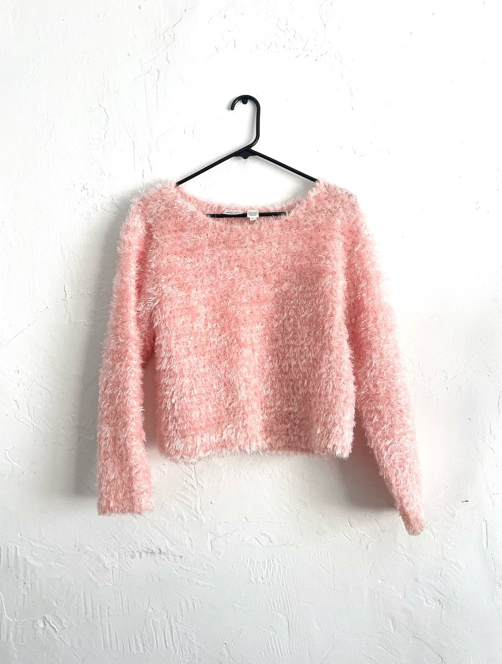 Vintage Y2K Baby Pink Fuzzy Cropped Sweater