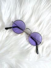 Load image into Gallery viewer, Vintage Y2K Round Purple Tinted Sunglasses