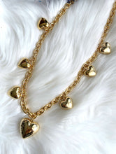 Load image into Gallery viewer, Vintage 80s Faux Gold Chunky Heart Chain