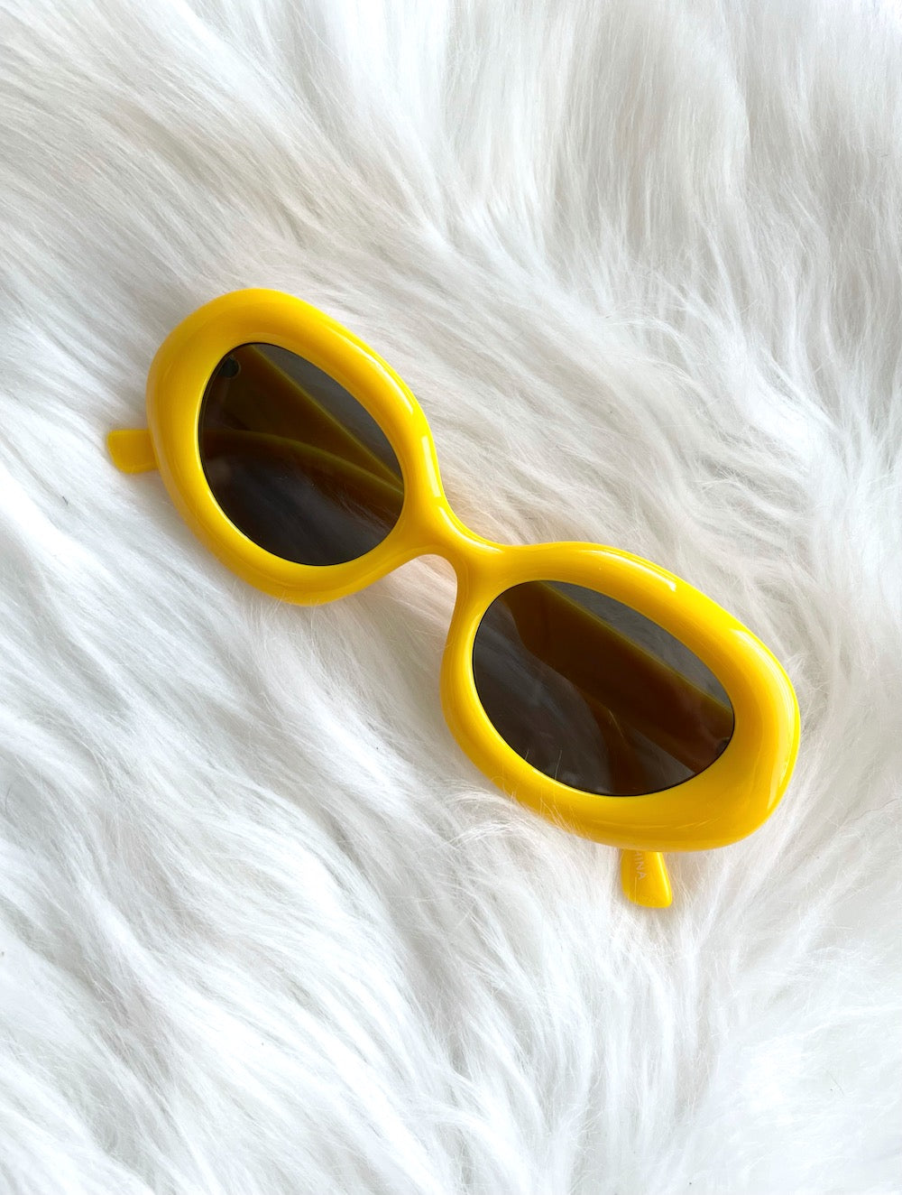 Mod Squad Chunky Round Yellow Sunglasses