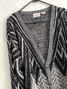 Vintage 90s Grey Zig Zag Print Cozy Knit Cardigan